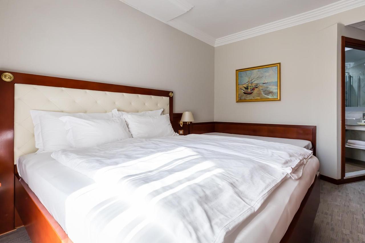 Mediterranee Family Hotel & Spa Бибионе Экстерьер фото