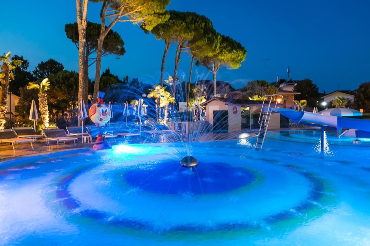 Mediterranee Family Hotel & Spa Бибионе Экстерьер фото