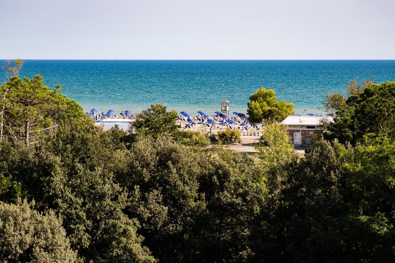 Mediterranee Family Hotel & Spa Бибионе Экстерьер фото