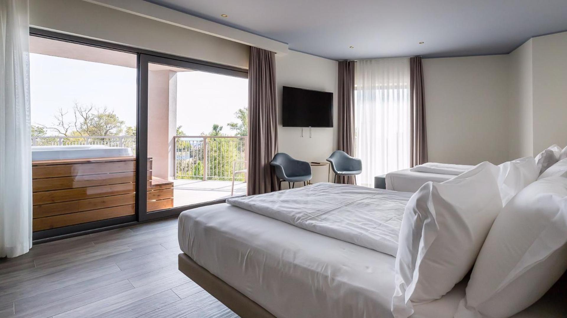 Mediterranee Family Hotel & Spa Бибионе Экстерьер фото
