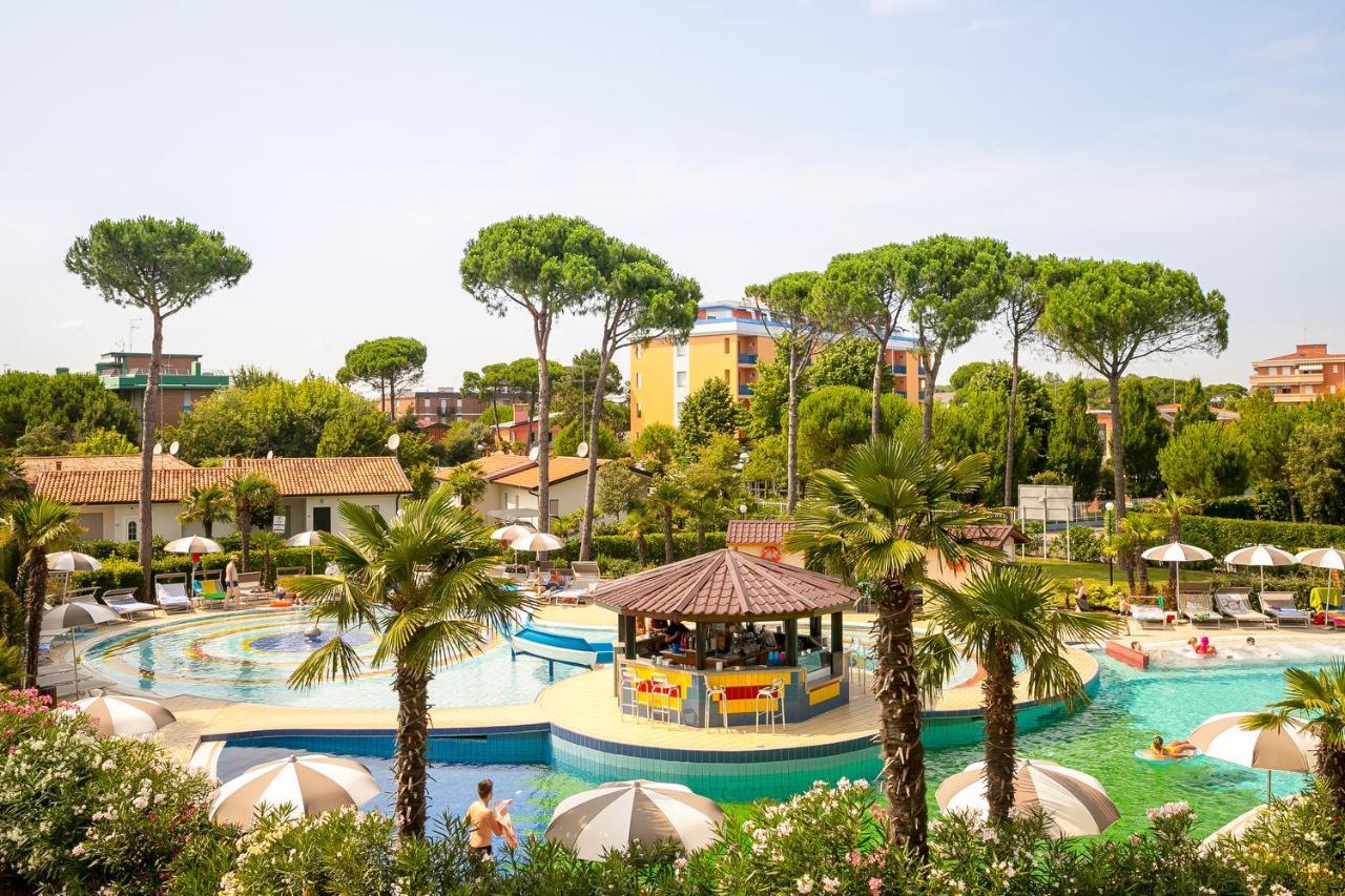 Mediterranee Family Hotel & Spa Бибионе Экстерьер фото
